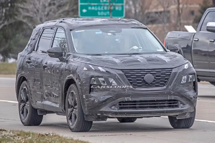 Kế tiếp Nissan X-Trail 2021 mới là Qashqai, mẫu crossover được dự đoán sẽ tạo nên một hiện tượng mới, tạo bước ngoặt cho Nissan ở châu Âu.