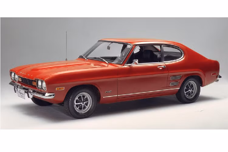 Là phiên bản châu Âu của Mustang nên Capri cũng "yếu" hơn đôi chút. Capri chỉ được trang bị các phiên bản động cơ V6 (động cơ Essex và Cologne), động cơ V4 Taunus và động cơ I4 Kent. 