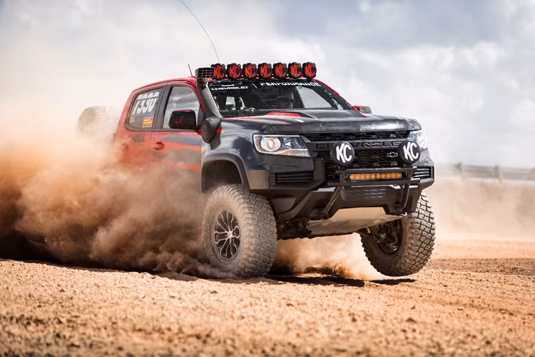 Colorado ZR2 2021 sau đó sẽ ra mắt tại triển lãm Sema ở Las Vegas.