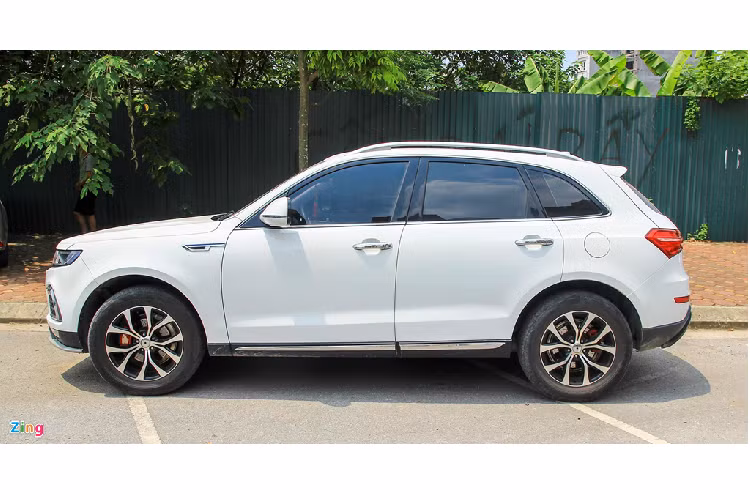 Zotye T600 sử dụng động cơ 2.0L tăng áp của Mitsubishi. Động cơ này cho công suất 188 mã lực, mô-men xoắn 250 Nm. Ở thị trường xe sang đã qua sử dụng, Mercedes-Benz ML350 đời 2005-2007 hoặc BMW X5 cùng đời cũng phù hợp với chi phí 500 triệu đồng. Những xe này cần người mua có sự am hiểu nhất định về xe, đồng thời khâu bảo dưỡng phức tạp, chi phí thay thế phụ tùng cao nên "kén" khách.