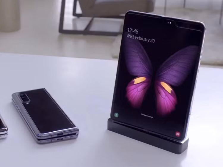Galaxy Fold là chiếc smartphone tốt nhất năm 2019 - Hình 3 Galaxy Fold la chiec smartphone tot nhat nam 2019-Hinh-3