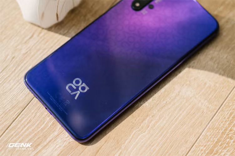 Điện thoại Huawei Nova 5T mới có đáng mua không? Dien thoai Huawei Nova 5T moi co dang mua khong?
