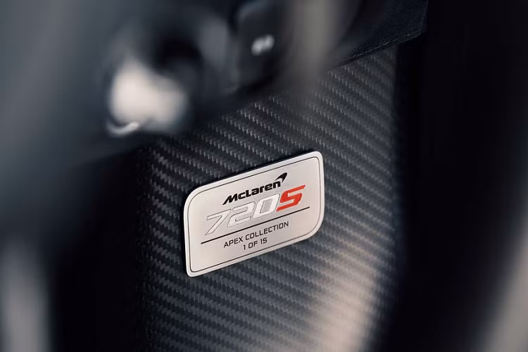 MSO Apex Collection là bộ sưu tập gồm 15 chiếc McLaren 720S phiên bản đặc biệt, được giới thiệu chỉ dành riêng cho thị trường châu Âu. Khách hàng sở hữu những chiếc xe thuộc bộ sưu tập này sẽ được nhận ưu đãi VIP khi tham dự giải đua F1 cũng như được tham gia trải nghiệm sự kiện Pirelli Hot Laps.