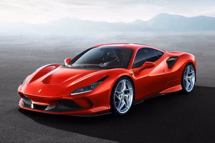 Enzo Ferrari lấy tên ông đặt cho tên công ty vào năm 1947. Ferrari hợp tác cùng Fiat phát triển các mẫu xe thể thao, trong đó có Dino, vào những năm 60. Trong nhiều thập kỷ, Ferrari được biết đến như thương hiệu xe siêu sang của Fiat. Tuy nhiên, từ tháng 1/2016, Ferrari tách khỏi công ty mẹ và phát hành cổ phiếu lần đầu tiên ra công chúng (IPO) không lâu sau đó.