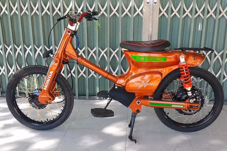 Tuy nhiên kể từ đó tới nay, Honda vẫn chưa tung ra thị trường chiếc xe máy Cub chạy điện rất được mong chờ này và trên thực tế, hiện hãng cũng chỉ mới có chiếc PCX Electric được bán thử nghiệm.