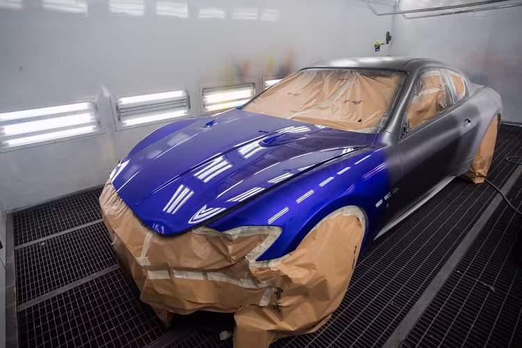 Theo chia sẻ từ đại diện hãng xe Ý, các siêu xe Maserati mới trong tương lai sẽ được chế tạo tại nhà máy Modena và chúng sẽ chủ yếu là các mẫu xe thể thao đi kèm loạt công nghệ tiên tiến nhất. Thêm vào đó, Maserati còn tiết lộ về việc sẽ cho ra đời 1 siêu phẩm mới vào năm sau. 