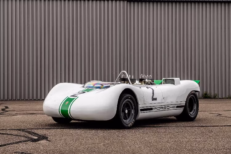 Hãng xe thể thao Porsche đã nghĩ tới việc sản xuất mẫu Boxster Bergspyder nhưng cuối cùng đã không đưa vào thực tế vì mẫu xe này có thể gặp khó khi đăng ký ở một số quốc gia.