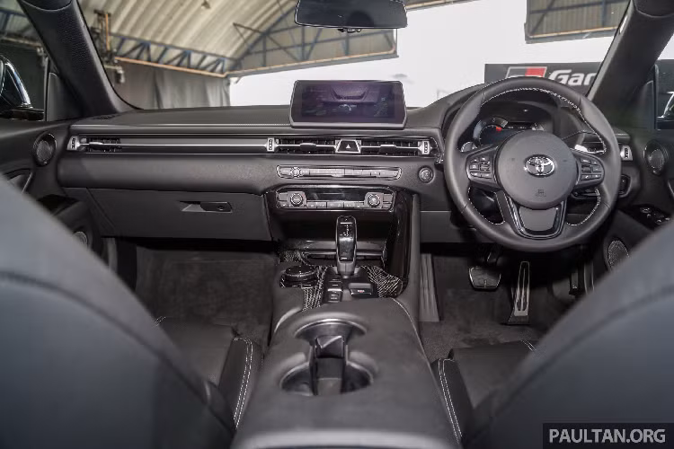 Với cộng đồng tuner, việc Supra A90 chuyển sang dùng máy I6 của BMW sẽ trở nên khó độ hơn, vì parts ít support hơn so với động cơ I6 ngày trước vốn dễ dàng tìm mua đồ để nâng cấp, và đặc biệt là block máy sắt ‘’thần thánh’’ có thể nâng công suất lên hơn 1.000 mã lực.