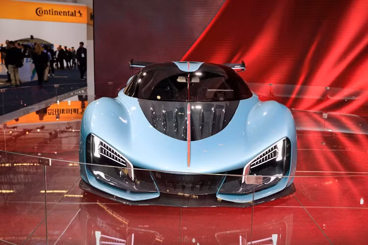 Theo Chủ tịch tập đoàn FAW, ông Xu Liuping, Hongqi S9 Concept sẽ được trang bị hệ thống năng lượng hybrid V8T. Xe sử dụng hệ truyền động kết hợp giữa động cơ xăng V8 tăng áp và 1 vài mô tơ điện bổ sung.