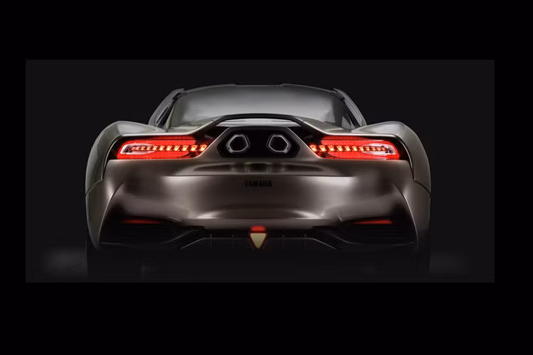 Năm ngoái, Gordon Murray đã trình diễn phiên bản mới nhất của hệ thống chế tạo iStream có tên Superlight. Hệ thống mới kết hợp khung gầm bằng nhôm độ bền cao với tấm composite sợi carbon giúp tăng tối đa an toàn, giảm thiểu khí thải, cải thiện khả năng lái, đồng thời giảm 50% trọng lượng so với thân xe bằng thép tiêu chuẩn.