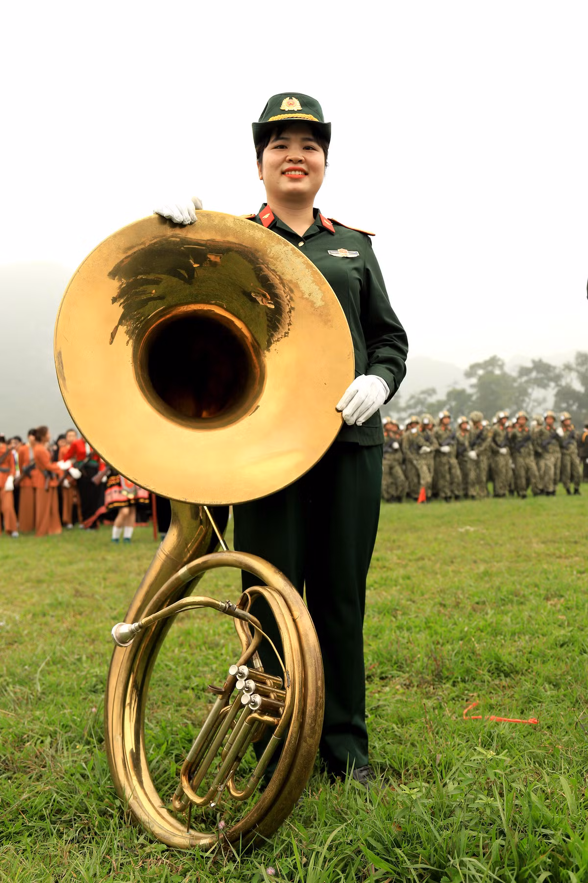 Những điều thú vị của khối nữ Quân nhạc lần đầu tham gia diễu binh - Hình 3 Nhung dieu thu vi cua khoi nu Quan nhac lan dau tham gia dieu binh-Hinh-3