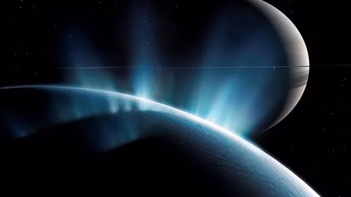 Các hạt băng phun lên từ mặt trăng Europa hay Enceladus có thể chứa đựng bằng chứng về sự sống. Dưới lớp vỏ băng của mặt trăng Europa và Enceladus là đại dương ngầm, nơi có thể ẩn chứa sự sống. Mặc dù việc tìm kiếm sự sống dưới lớp băng là một thách thức lớn, nhưng phát hiện này mở ra cơ hội mới cho các nỗ lực tìm kiếm sự sống ngoài hành tinh.