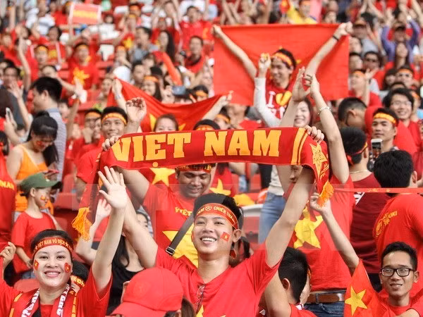 Cổ động viên Việt Nam. (Ảnh: Quốc Khánh/TTXVN)
