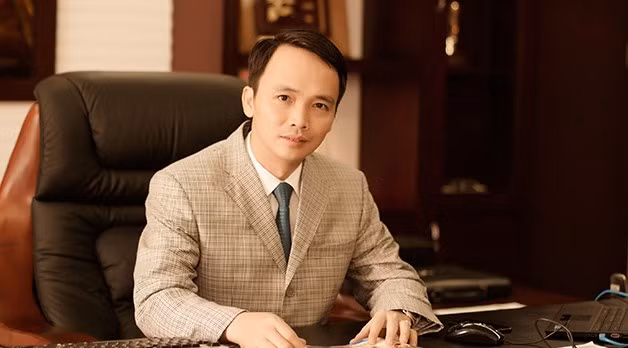Ông Trịnh Văn Quyết (ảnh), Chủ tịch tập đoàn FLC hiện có tài sản quy đổi lên tới 22.674 tỷ đồng và là tỷ phú đô la thứ 2 trên thị trường chứng khoán Việt Nam, sau ông Phạm Nhật Vượng – Chủ tịch Tập đoàn Vingroup (giá trị tài sản cổ phiếu quy đổi trị giá 31.000 tỷ đồng). Ảnh: FLC.