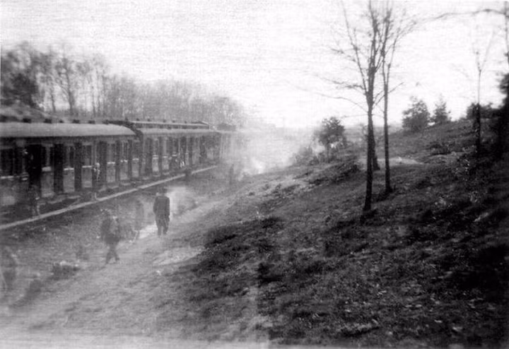 "Chuyến tàu tử thần" là chuyến tàu rời ga Weimar ngày 8/4/1945 để đưa các tù nhân người Do Thái trong trại tập trung Buchenwald tới trại Dachau.