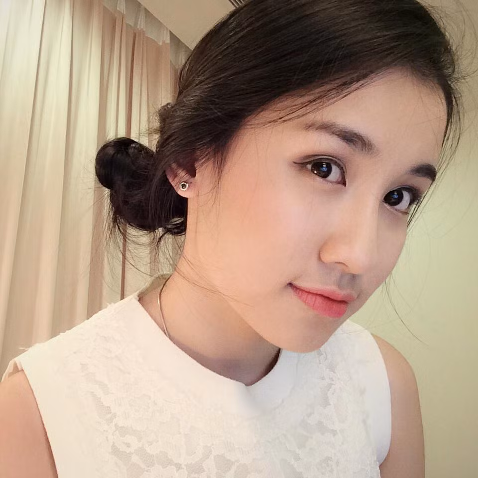 Ước mơ lớn nhất hiện tại của Phương Thảo là phát triển được một thương hiệu thời trang của riêng mình. Bằng chuyên môn cao, niềm đam mề và óc sáng tạo, Phương Thảo tự tin bản thân mình có thể chạm đến ước mơ này trong tương lai không xa.