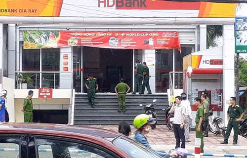 Dang truy bat hung thu cuop ngan hang HDBank o Dong Nai