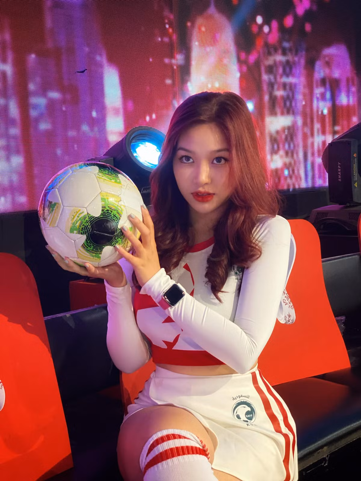 Nàng hot girl Nóng cùng World Cup này sinh năm 2003 đến từ Hà Nội, đại diện cho đội tuyển Ả Rập Xê Út.