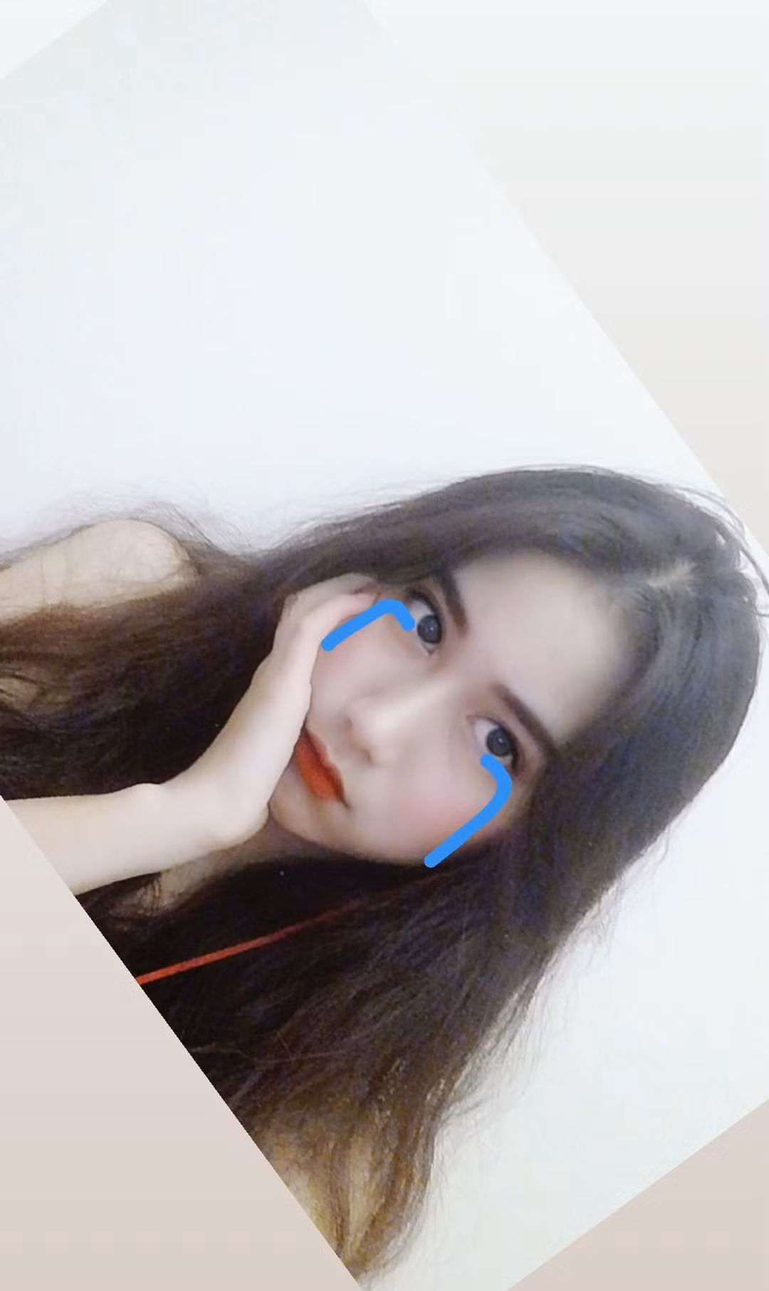 Vi Hoa mong muốn trong tương lai có thể phát triển nhiều hơn nữa, không chỉ trong lĩnh vực truyền hình mà ở những khía cạnh khác. Ảnh: FBNV