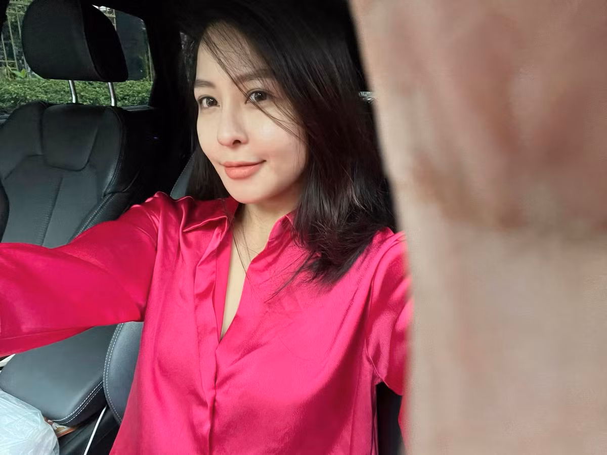 Sau chương trình, mỹ nhân 9X tiếp tục tham gia một số gameshow nhưng bất ngờ vướng ồn ào đời tư, phải “ở ẩn” một thời gian dài.