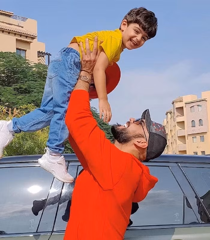 Omar Borkan Al Gala hiện đã có những thay đổi lớn so với 9 năm về trước.