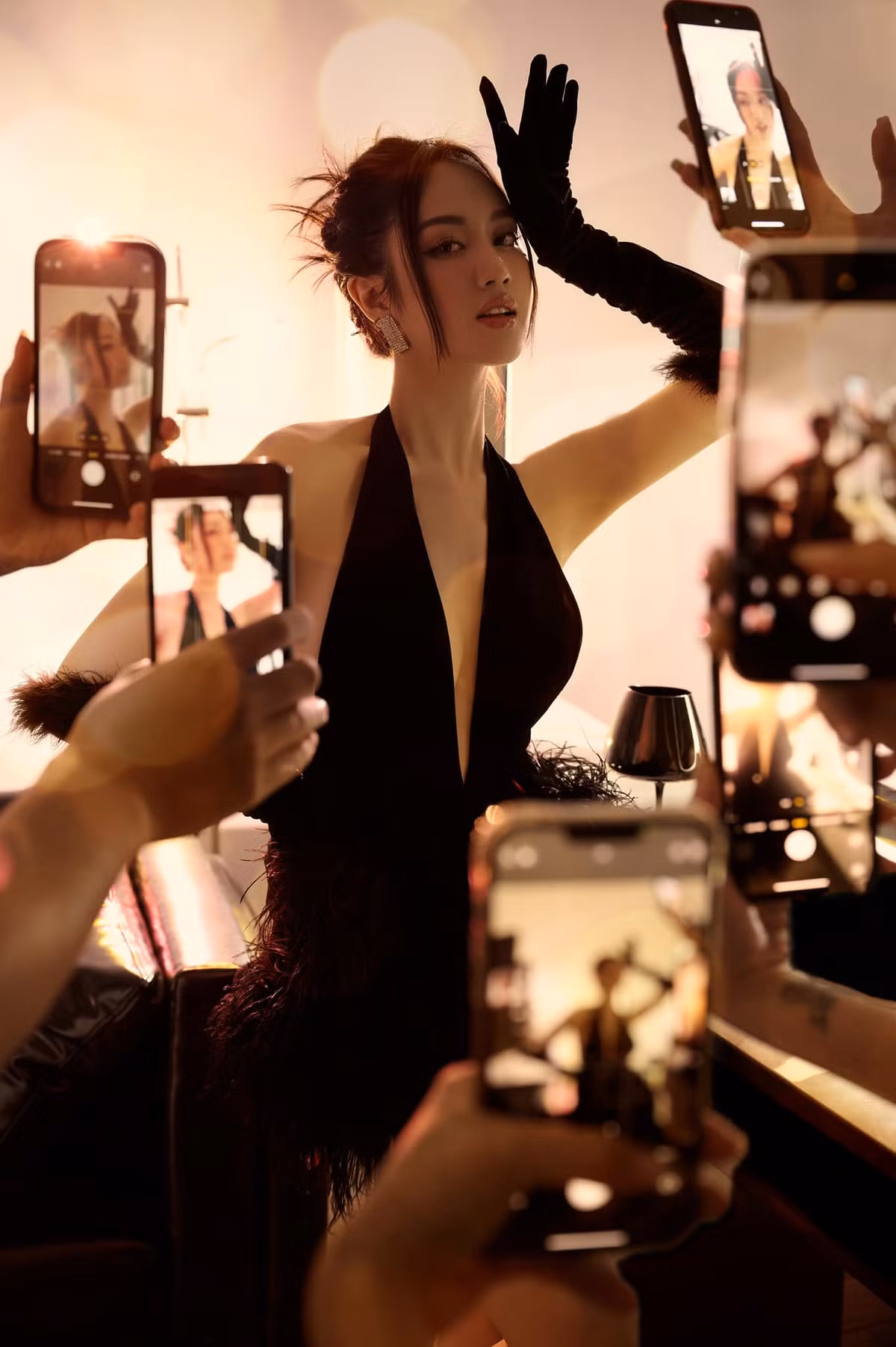 Nàng hot girl Nóng cùng World Cup 2022 thường được nhiều người biết đến là cô gái Xinh đẹp, tài giỏi, thành công trong kinh doanh.