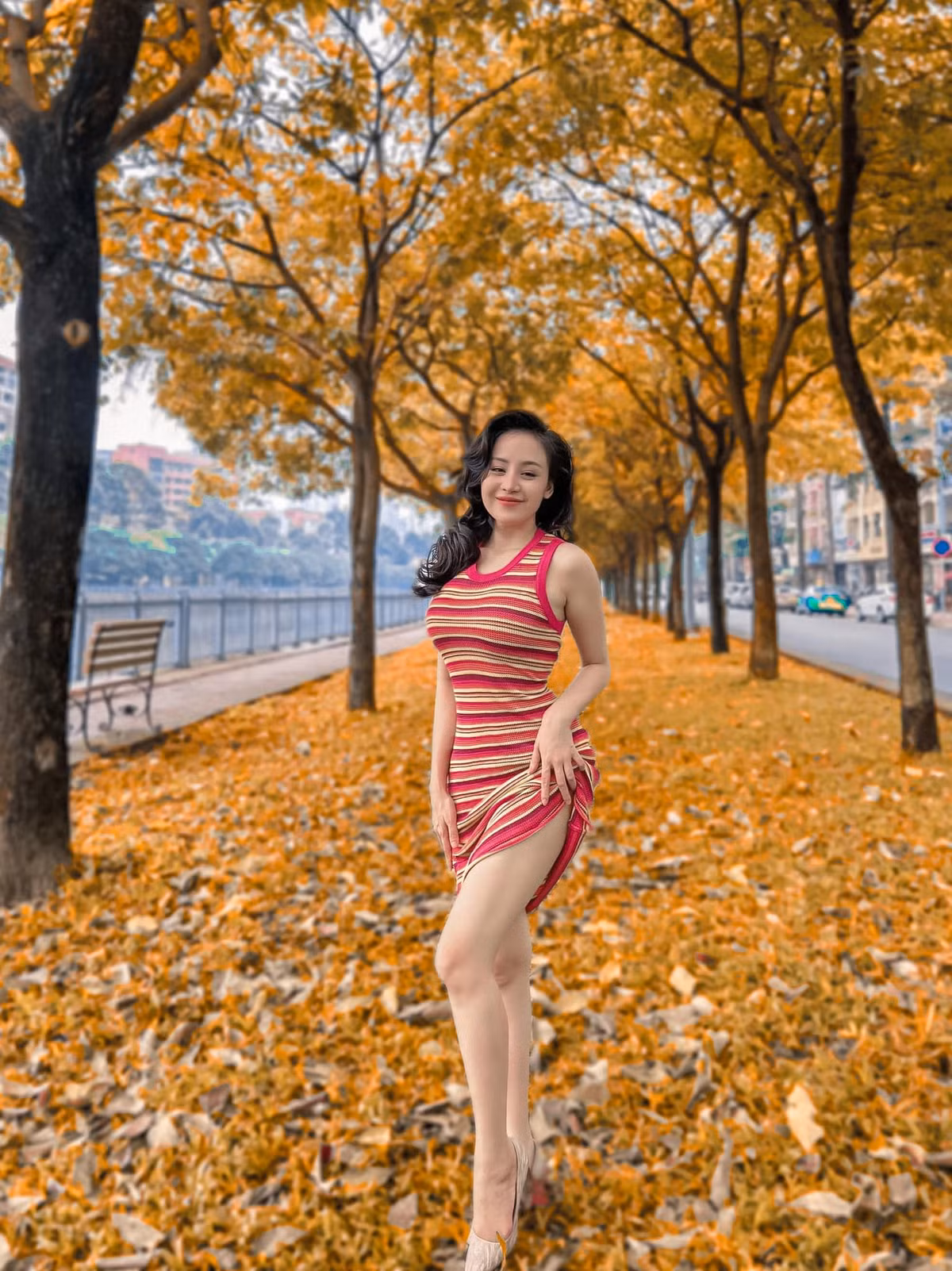 Bà Tưng sở hữu số đo 3 vòng khá hoàn hảo, thêm vào đó phần cánh tay của cô thon gọn, thềm ngực nảy nở là ước mơ của nhiều chị em.
