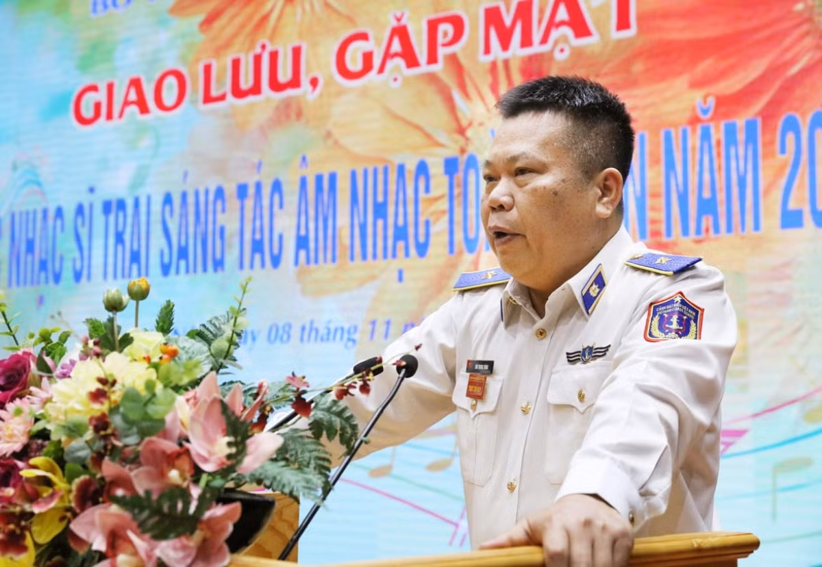  Thiếu tướng Bùi Trung Dũng - cựu phó tư lệnh Cảnh sát biển Việt Nam: Ông Dũng cũng bị Cơ quan điều tra hình sự Bộ Quốc phòng khởi tố bị can, bắt tạm giam về tội tham ô tài sản.