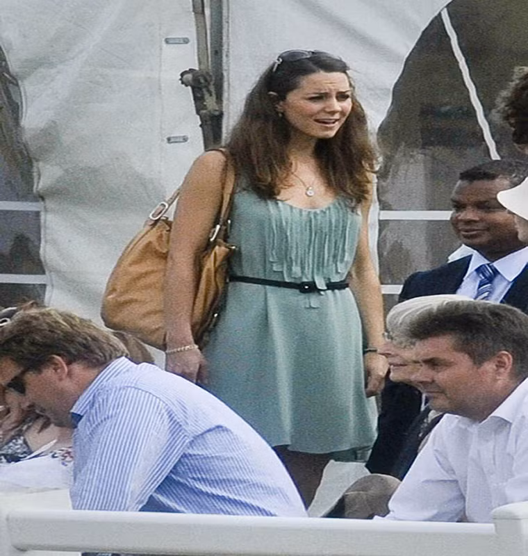 Kate Middleton từng đi xem các trận đấu polo từ thiện cùng Hoàng tử William.