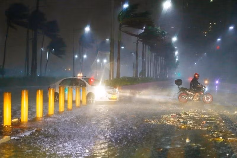 Sieu bao Mangkhut dang can quet Philippines-Hinh-8