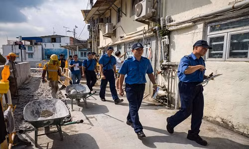 Bao Mangkhut sap do bo, dan Hong Kong, Trung Quoc gap rut di tan