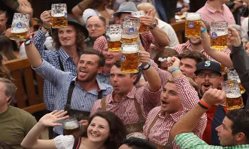 Choang ngop le hoi bia lon nhat the gioi Oktoberfest tai Duc-Hinh-12