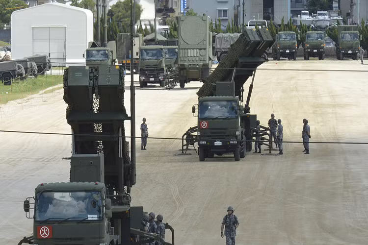 Nếu như Mỹ muốn bán các hệ thống tên lửa MIM-104 Patriot dành cho Việt Nam thì nhiều khả năng đó sẽ là biến thể Patriot PAC-3 là thế hệ thứ ba của hệ thống tên lửa phòng không này. Và trước PAC-3, Patriot còn có các phiên bản khác như PAC-1 và PAC-2. Nguồn ảnh: counterjihadreport.com.