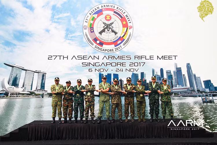 Theo trang thông tin chính thức của AARM 2017, 10 đội tuyển bắn súng tham gia AARM đã có mặt tại Singapore từ khá sớm để luyện tập làm quen thao trường cũng như vũ khí, trong đó có cả đội tuyển bắn súng quân dụng Việt Nam. Nguồn ảnh: AARM 2017.