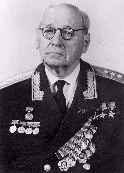 Năm 1925, A.N. Tupolev cho ra đời mẫu máy bay ném bom hạng nặng hai động cơ TB-1 đầu tiên cho Không quân Liên Xô. Nó đã nhanh chóng trở thành mẫu máy bay ném bom tiên tiến nhất thế giới vào thời kỳ đó. Sau khi hoàn tất chuyến bay thử nghiệm đầu tiên vào ngày 26/11/1925, TB-1 đã nhanh chóng trở thành xương sống của lực lượng máy bay ném bom của Không quân Liên Xô. Nguồn ảnh: Bộ Quốc phòng Nga.