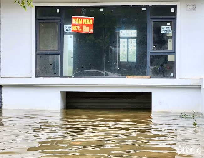 Chờ đợi ngày mưa làm “phép thử” đi mua nhà ở Hà Nội Cho doi ngay mua lam “phep thu” di mua nha o Ha Noi