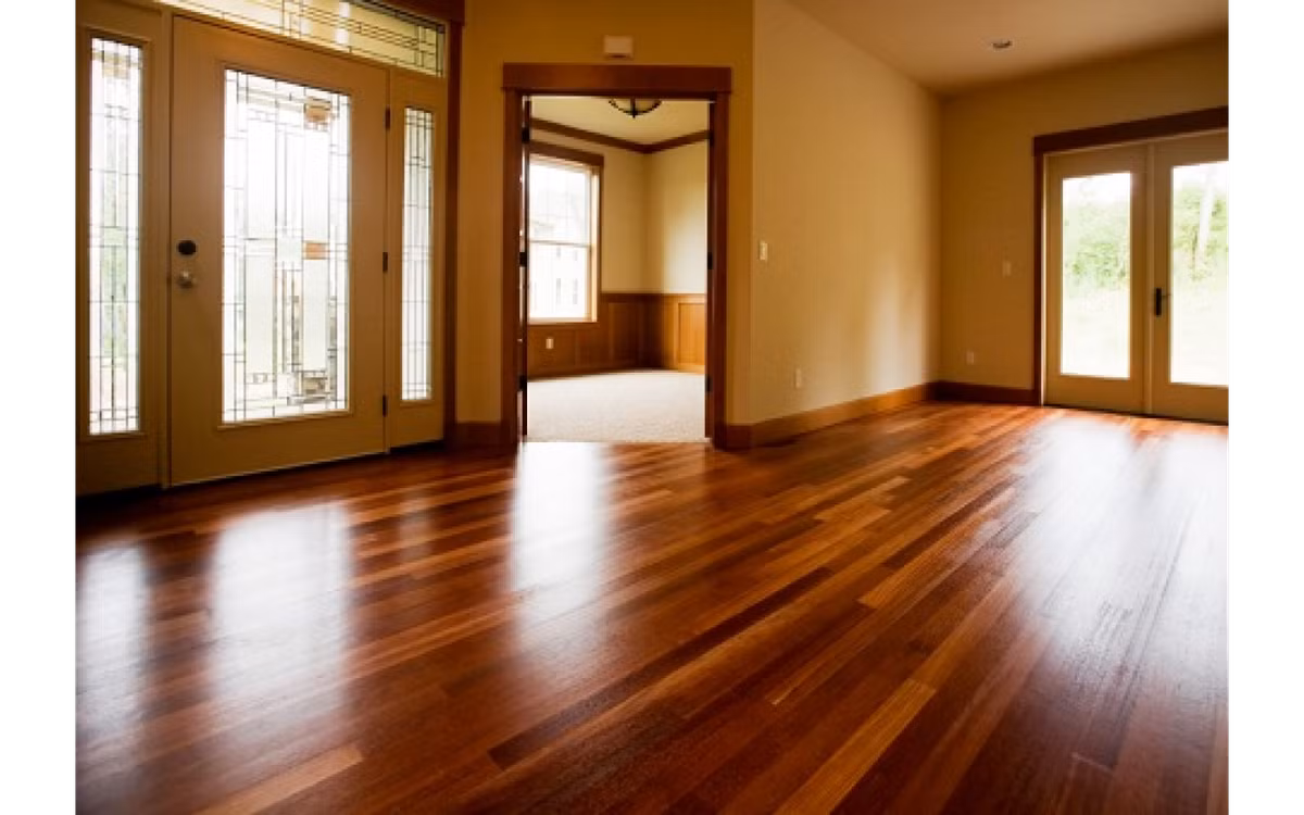 Giữ cho độ ẩm trong nhà dưới 60% để tránh bị nấm mốc: Những nơi thường xuyên sử dụng nước như nhà tắm, bồn rửa chén không nên để đọng nước. Phòng tắm nên được mở cửa thường xuyên để khô thoáng.