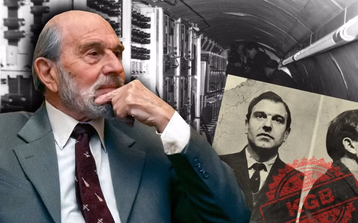 Sinh năm 1922 tại Hà Lan, George Blake trở thành một huyền thoại trong giới điệp viên khi trở thành gián điệp 2 mang. Ông vừa làm việc cho Anh vừa cho Liên Xô. Tại Liên Xô, ông từng giữ chức đại tá tình báo KGB.