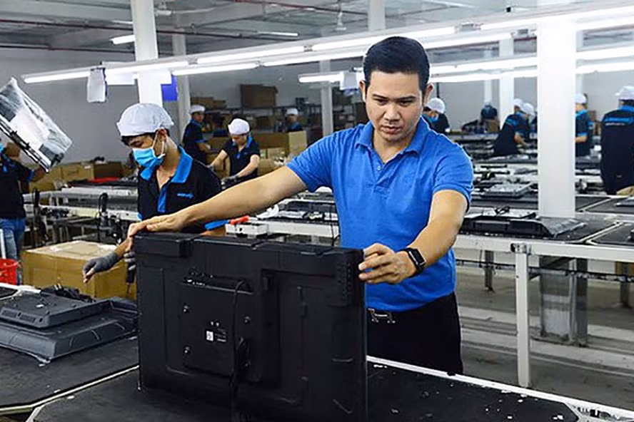 Asanzo phan doi, cac sieu thi dien may van thu doi tivi