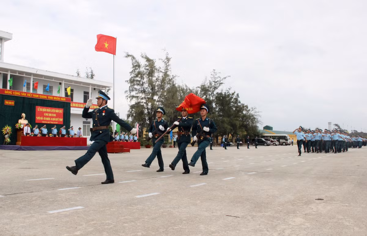 Trung doan Khong quan 920 vao mua huan luyen-Hinh-3