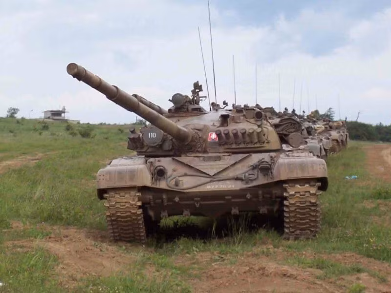 Xe tăng T-72 "thiếu một đôi tay" thất thế trước Leopard 2A4 - Hình 6 Xe tang T-72