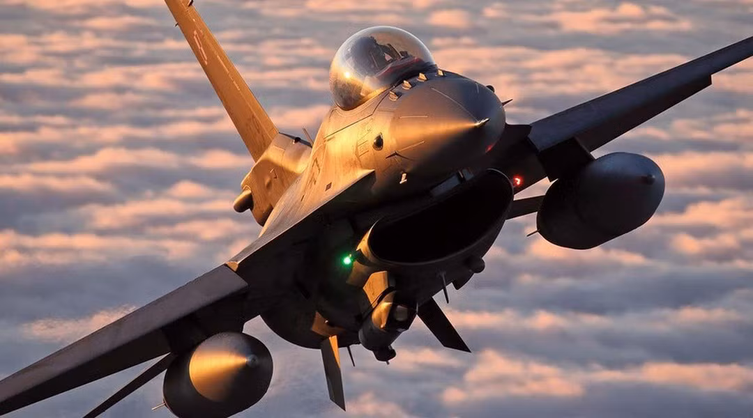 Dù Mỹ sẽ không mua thêm chiến đấu cơ F-16 để trang bị, nhưng nước này vẫn đang duy trì dây chuyền sản xuất loại máy bay này để bán cho đồng minh.