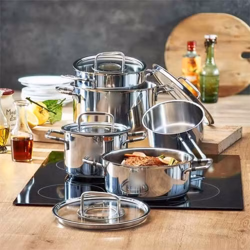 Theo các chuyên gia, vẫn có rất nhiều người đang mắc sai lầm khi sử xoong nồi inox gây hại sức khỏe về lâu dài mà không hề hay biết.