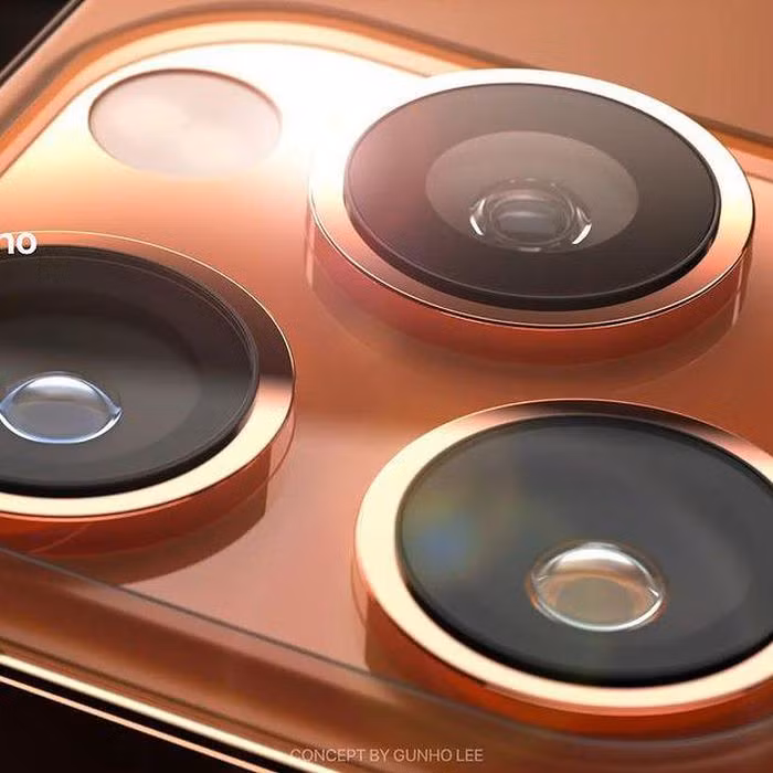 Theo như lời đồn, iPhone 13 sẽ không thay đổi nhiều về ngoại hình so với thế hệ trước nhưng có thêm màu sắc mới và được nâng cấp mạnh về camera. "Tai thỏ" hay còn gọi là notch của iPhone 13 Series sẽ được làm nhỏ đi so với iPhone 12 dù không quá nhiều. Tuy nhiên điều này vẫn sẽ làm người dùng iPhone cảm thấy vui hơn với kích thước màn hình rộng rãi hơn so với trước đây, cho phép nội dung hiển thị nhiều hơn.