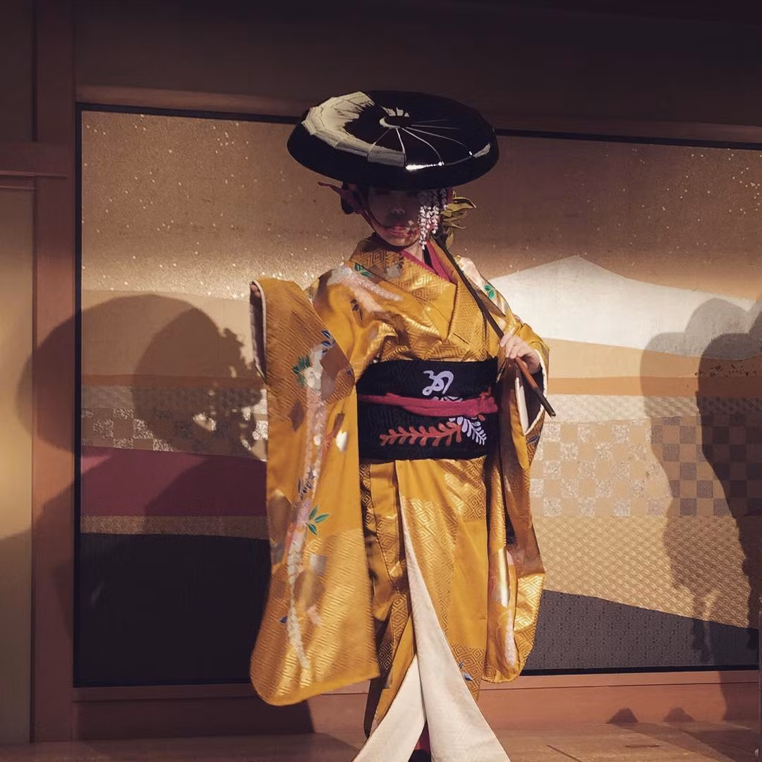 Geisha Nhật Bản là nghệ sĩ thành thạo nhảy múa, ca hát, biết chơi các nhạc cụ truyền thống, cắm hoa... Họ là người dẫn dắt câu chuyện trở nên vui vẻ trong các bữa tiệc rượu của giới thượng lưu Nhật Bản.