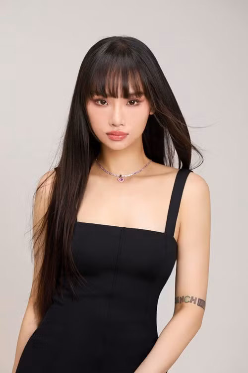 Diễn viên Miu Lê sở hữu thân hình khỏe khoắn nhưng không hề mất đi vẻ gợi cảm. Ảnh: FB Miu Lê.