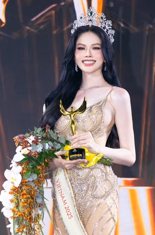 Đúng như nhiều khán giả dự đoán, Hà Tâm Như làm nên chuyện trong chung kết Hoa hậu Chuyển giới Việt Nam 2025. Ảnh: Fanpage Hoa hậu Chuyển giới Việt Nam.