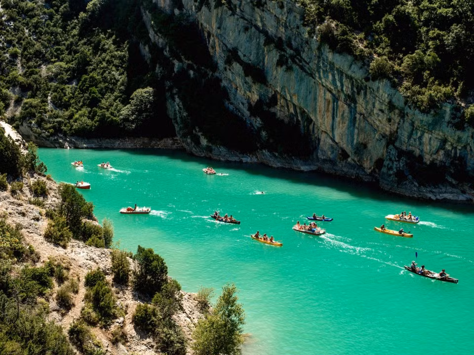 Verdon Gorge, Pháp. (ảnh: Insider).