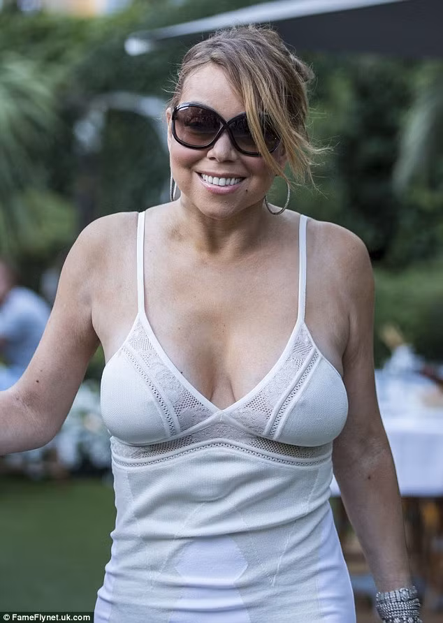 Mặc dù rất chăm chỉ tập luyện, nhưng Mariah Carey vẫn không thể chiến thắng được thời gian.