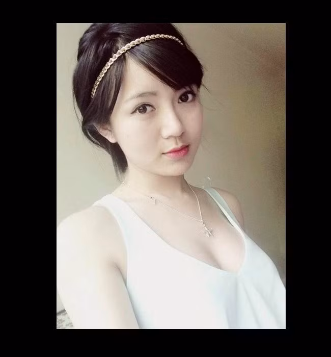 Trước thông tin này, Tú Linh đã "đăng đàn" khẳng định cô và nhân vật nam được nhắc đến chỉ có mối quan hệ bạn bè.